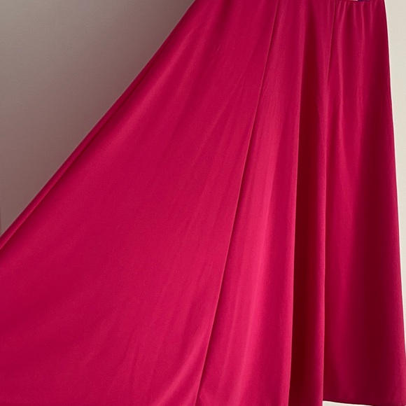 Beautiful, vibrant Maxi Aline dress/skirt. https://papayaconleche.com/ Versatile - Picture 3 of 11